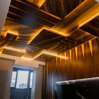 Стеновые и потолочные панели из натурального шпона, с подсветкой. 